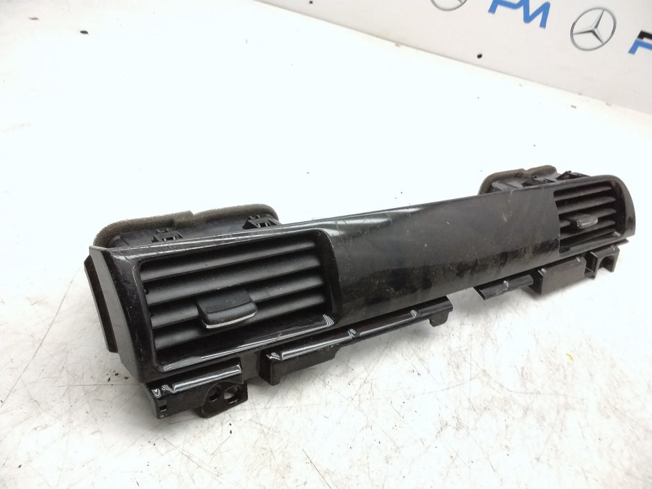 MITSUBISHI OUTLANDER PASSENGER SIDE DASH AIR VENT 8055A056YA FMR48