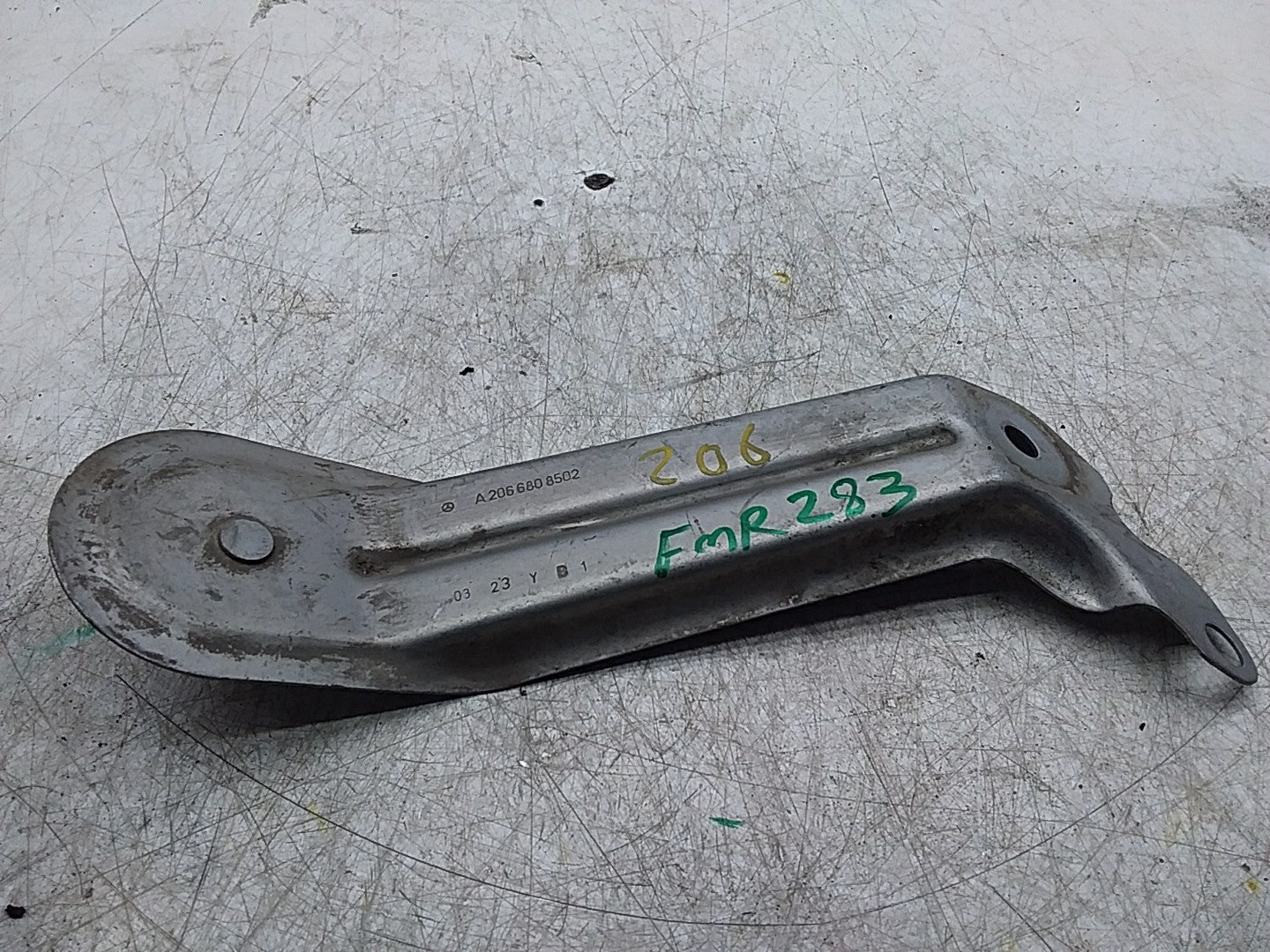 MERCEDES C-CLASS W206 REAR LEFT BUMPER BRACKET A2066808502 FMR283
