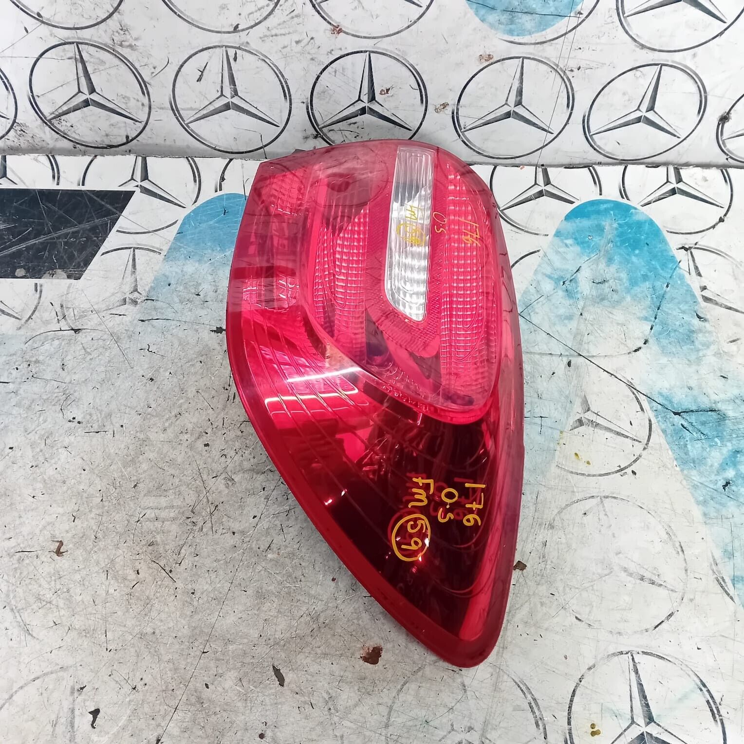 MERCEDES BENZ A-CLASS REAR OUTER DRIVER SIDE TAIL LIGHT A1769060200