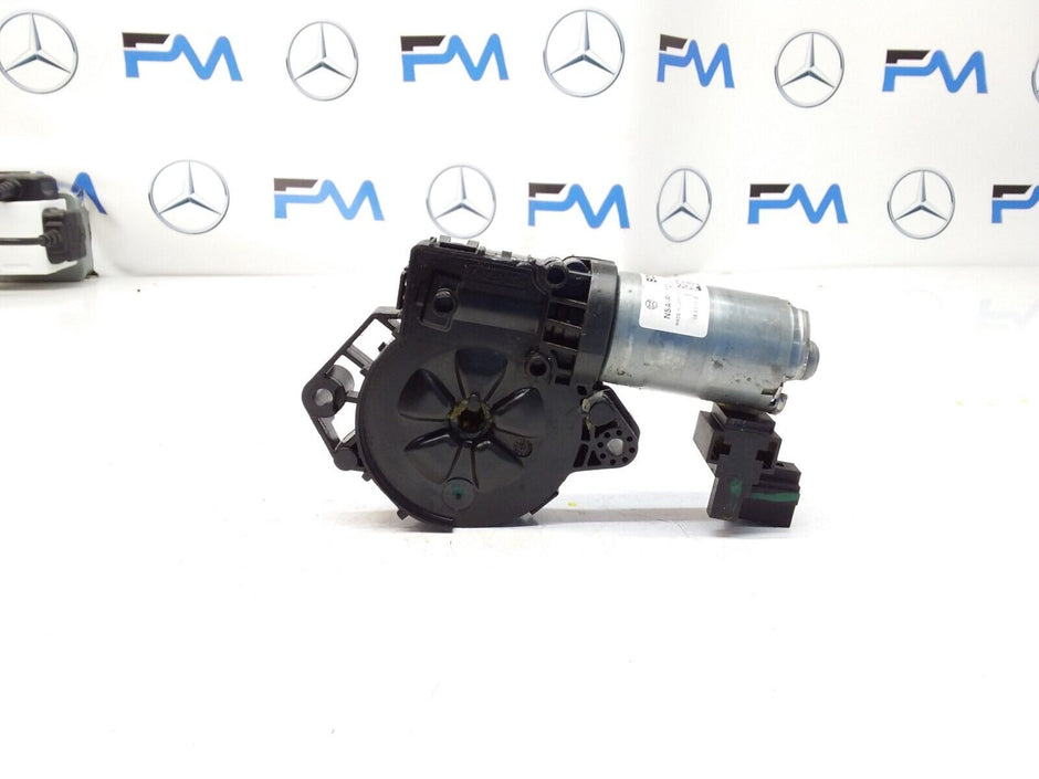 Mercedes E-CLASS W213 2015 Sunroof Motor Regulator 0390200101 FM00444