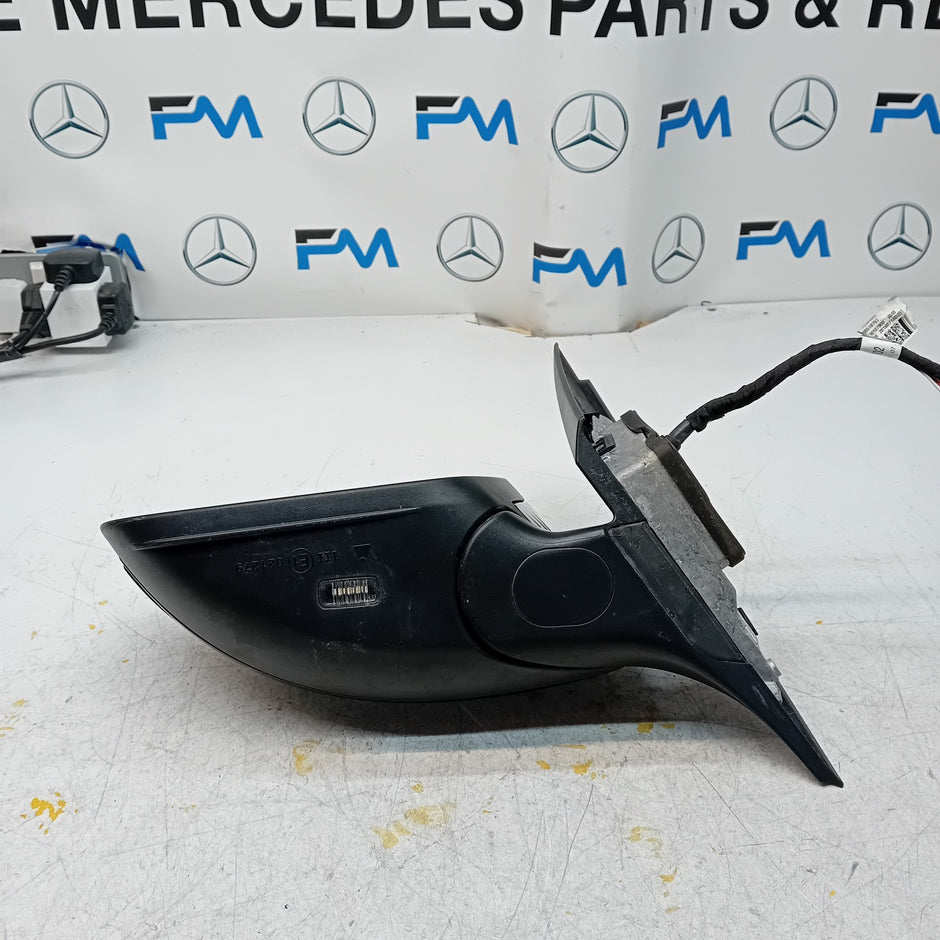 MERCEDES C-CLASS  W205 PASSENGER SIDE WING MIRROR A2058104702 BLACK PL FMM37