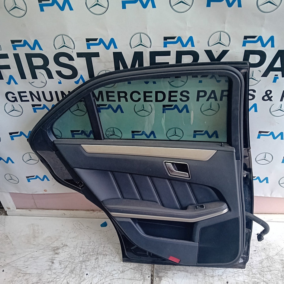 MERCEDES E-CLASS W212 PASSENGER REAR DOOR N/S/R BLACK COMPLETE 2009-16 FMD153