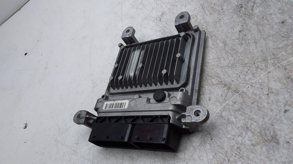MERCEDES BENZ   C-CLASS W205 ENGINE CONTROL UNIT A6519004500 FMR433