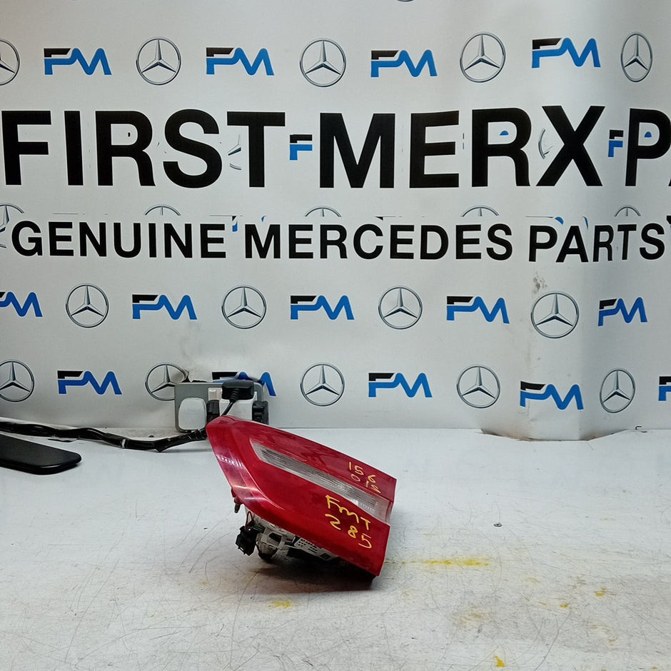 MERCEDES GLA X156 DRIVER RIGHT  REAR INNER TAIL LIGHT A1569060458 2017 FMT285