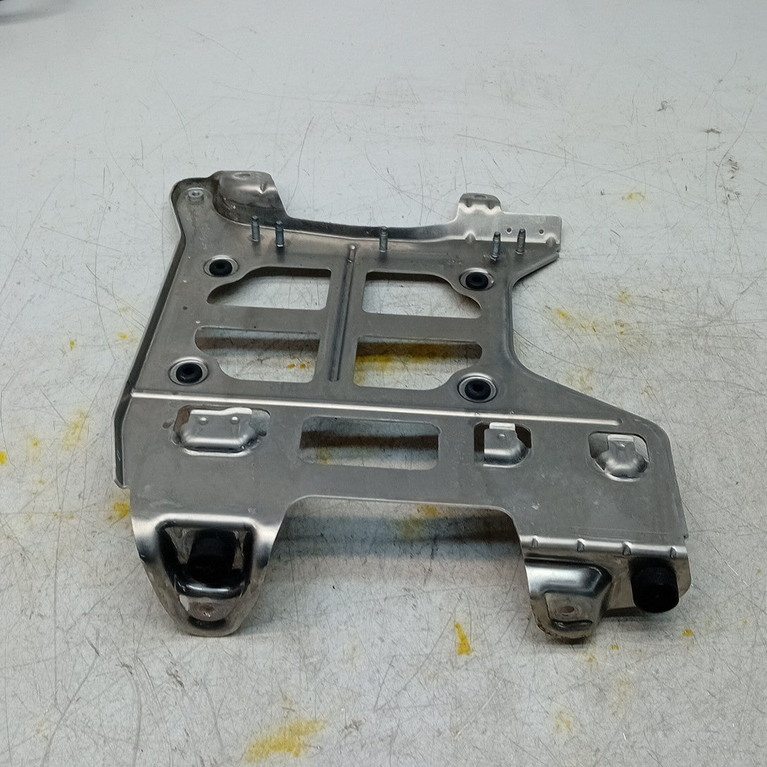 MERCEDES E-CLASS W213 PREMIUM SOUND SYSTEM BRACKET A2135452440 FM001307