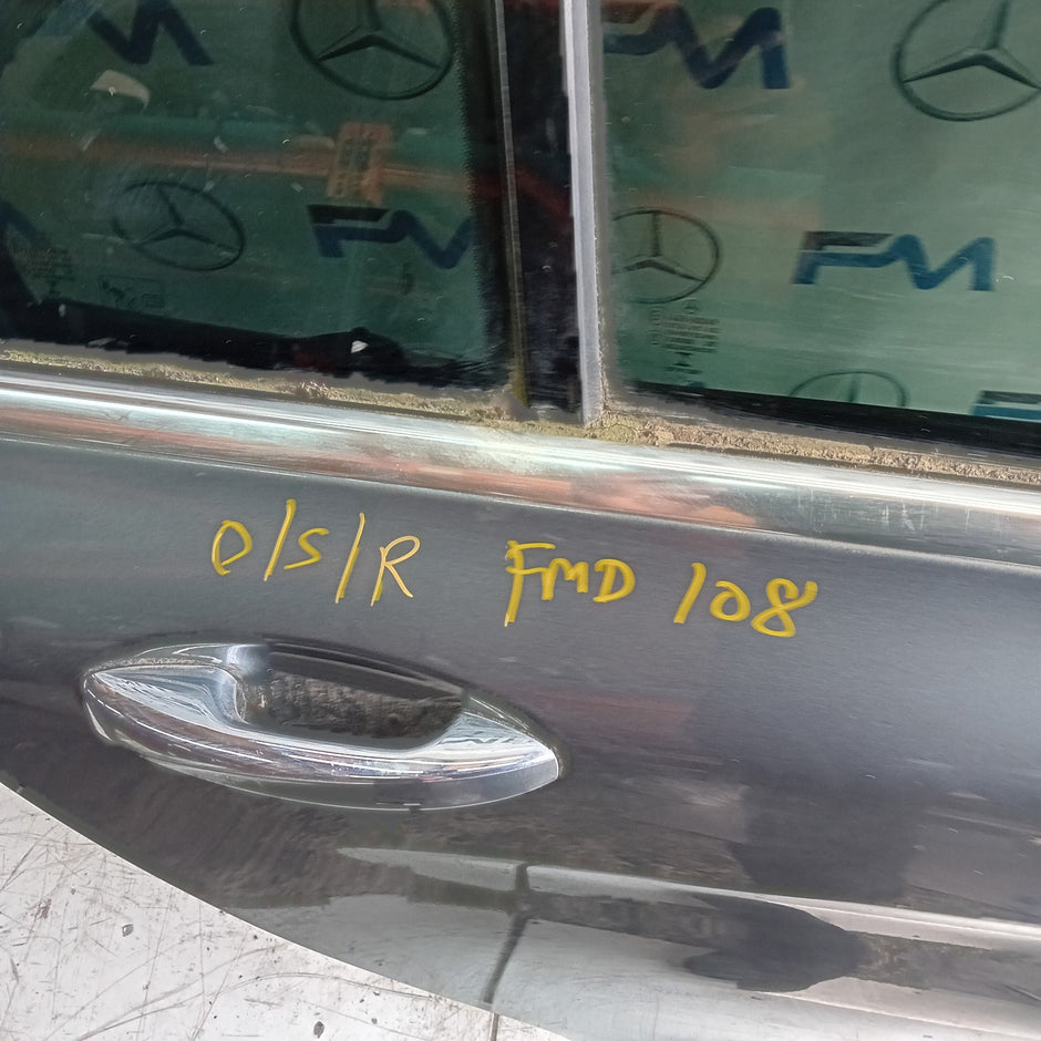 MERCEDES BENZ  C-CLASS W2O5 DRIVER SIDE REAR DOOR O/S/R COMPLETE GREY FMD108