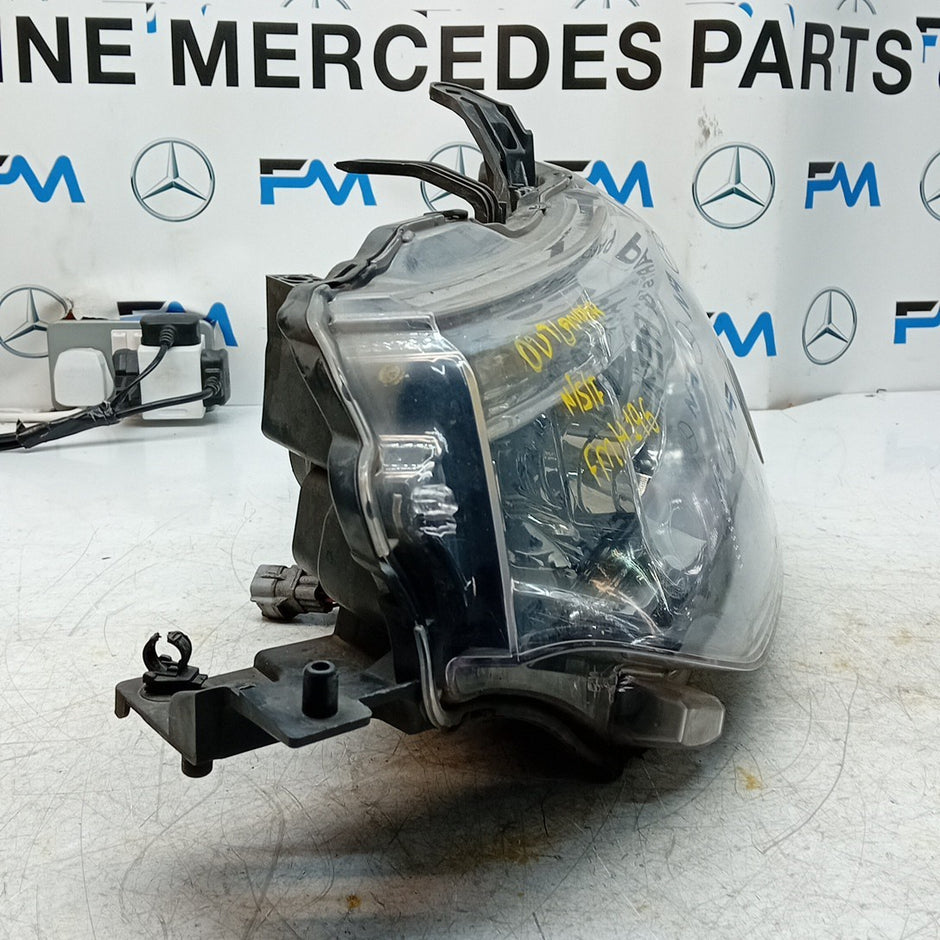 MITSUBISHI OUTLANDER MK3 2015 HEADLIGHT PASSENG NS LEFT L0094E U4YM 1U64 FMH196