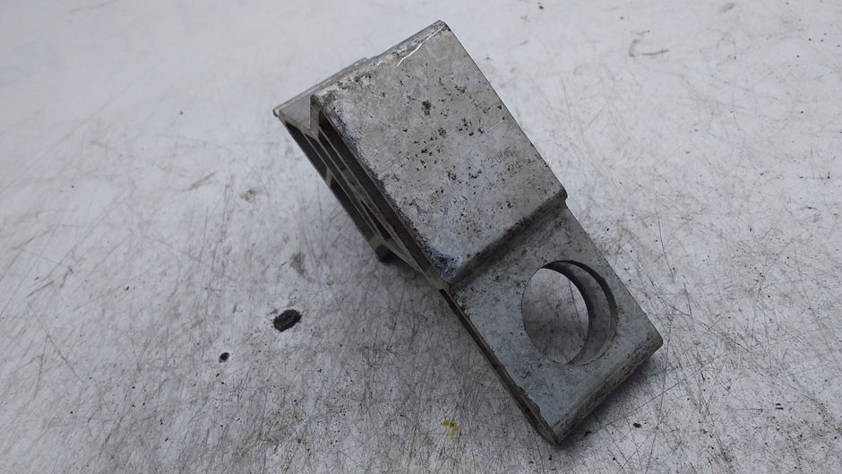 MERCEDES BENZ  E-CLASS W213 RADIATOR MOUNTING BRACKET  FMR405