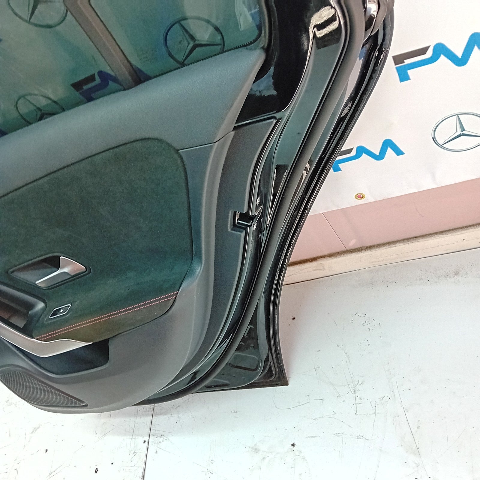 MERCEDES BENZ A CLASS SALOON W177 DRIVER SIDE REAR DOOR ( OFF REAR ) FMD18