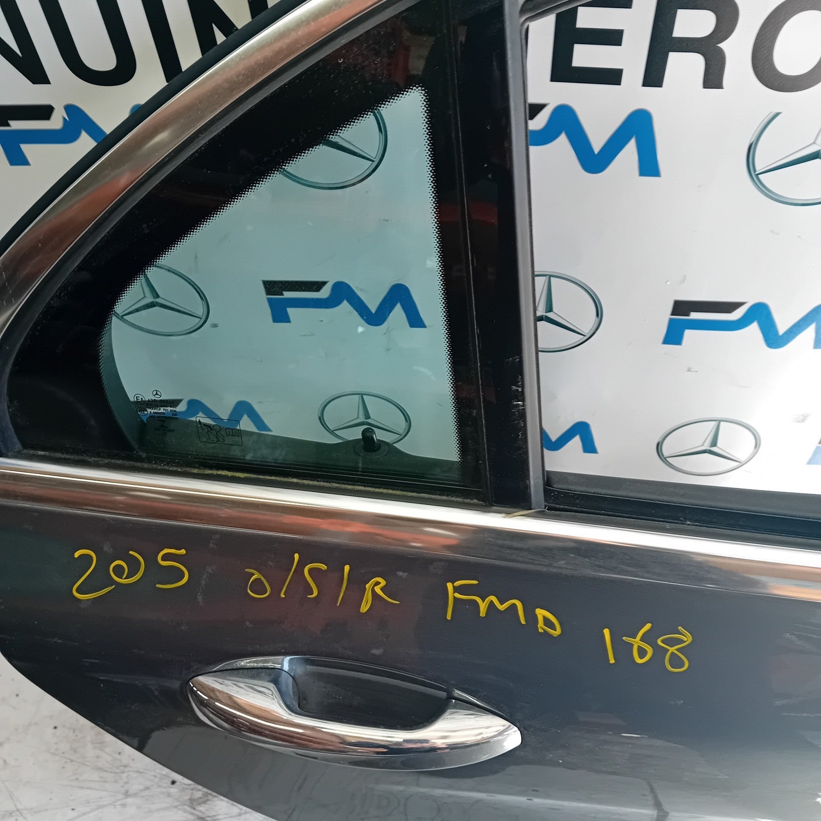 MERCEDES C-CLASS W205 COP PASSENGER REAR DOOR N/S/R GREY 2014 ON COMPLETE FMD168
