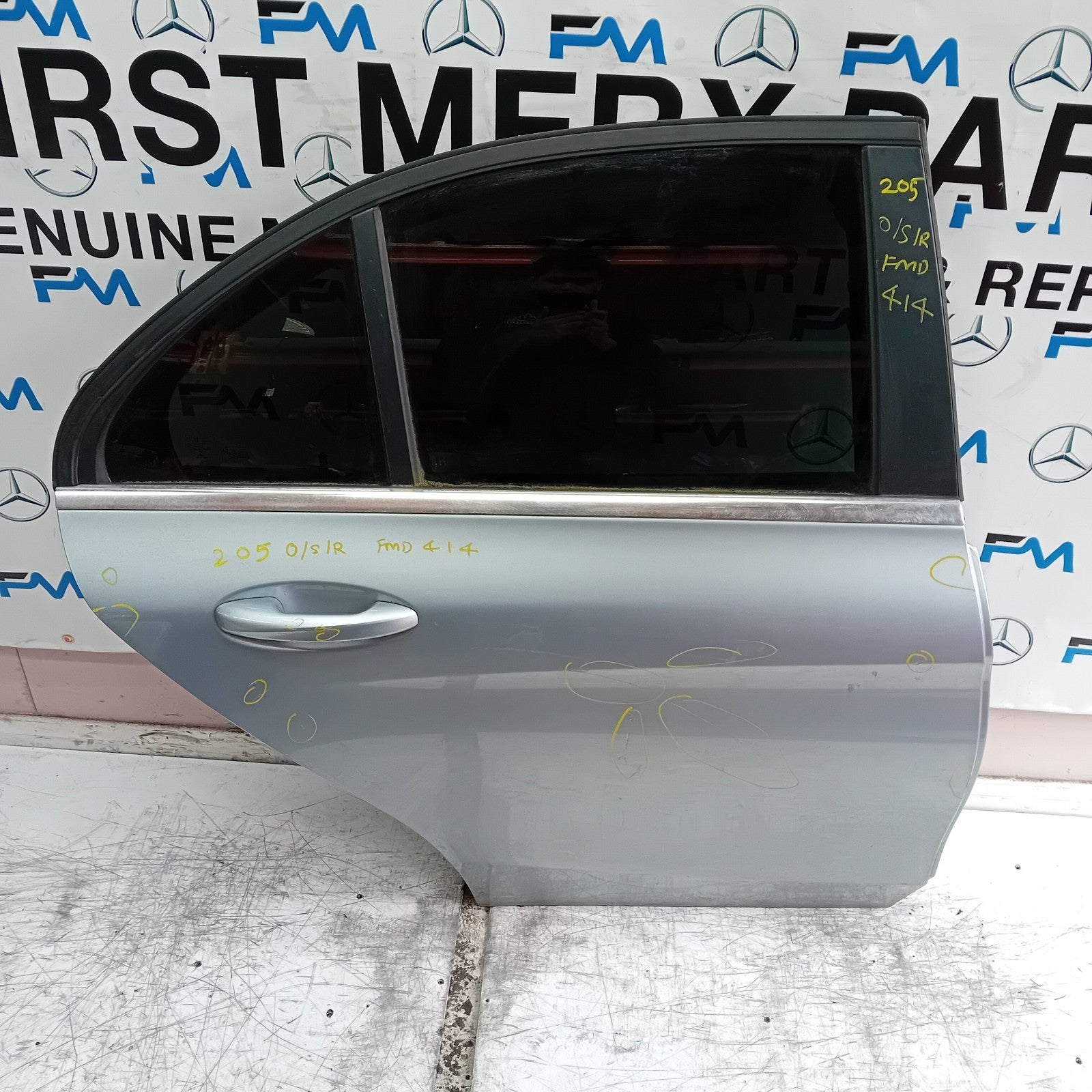 MERCEDES C-CLASS W205 DRIVER REAR DOOR OSR SILVER COMPLETE 2014 ON FMD414