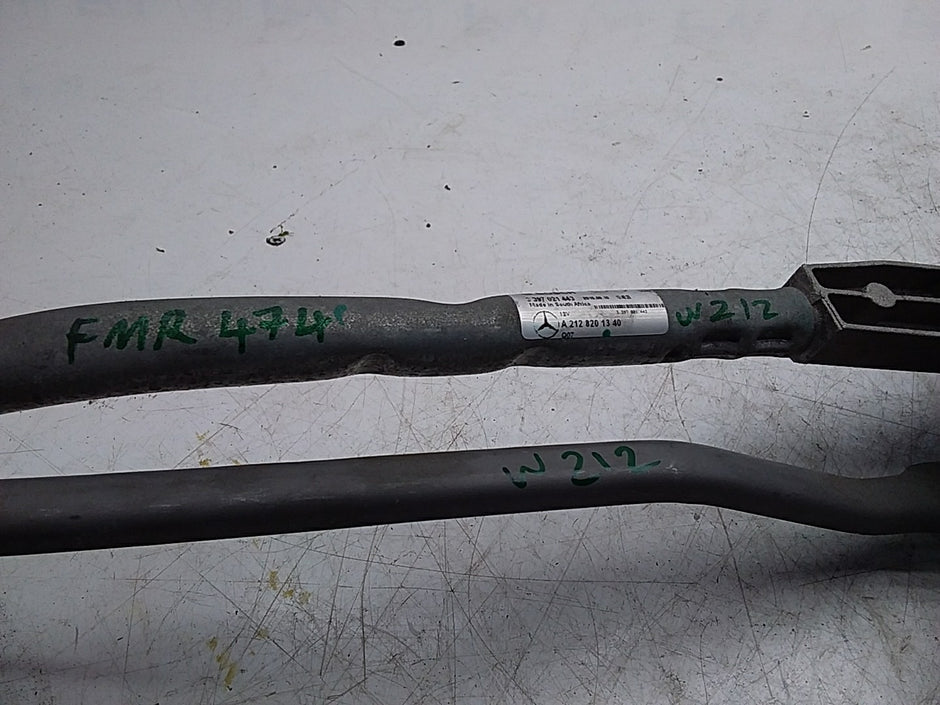MERCEDES BENZ  E-CLASS W212 WIPER MOTOR FRONT AND LINKAGE A2128201340 FMR474