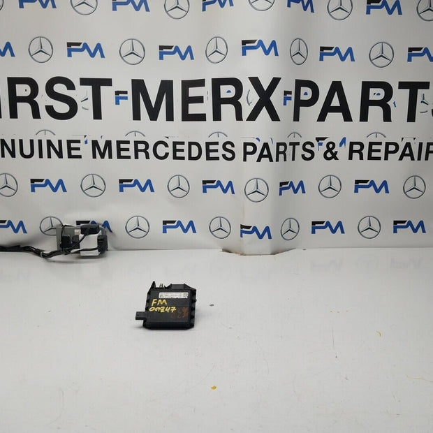 Mercedes W213 W205 W218 W238 W253 Negative Battery Tray Clamp A0009061505FM00247