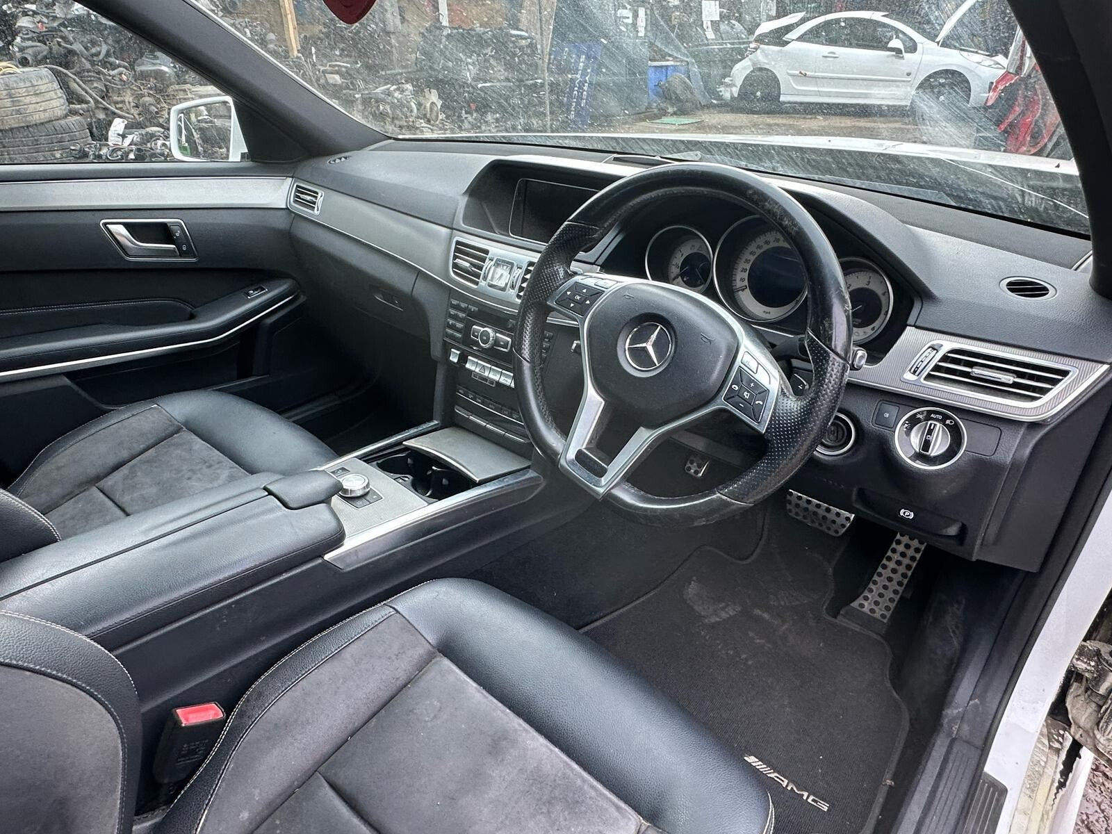 MERCEDES BENZ E-CLASS W212 BREAKING / AIR BAGS ( STEERING WHEEL, KNEE, ROOF )
