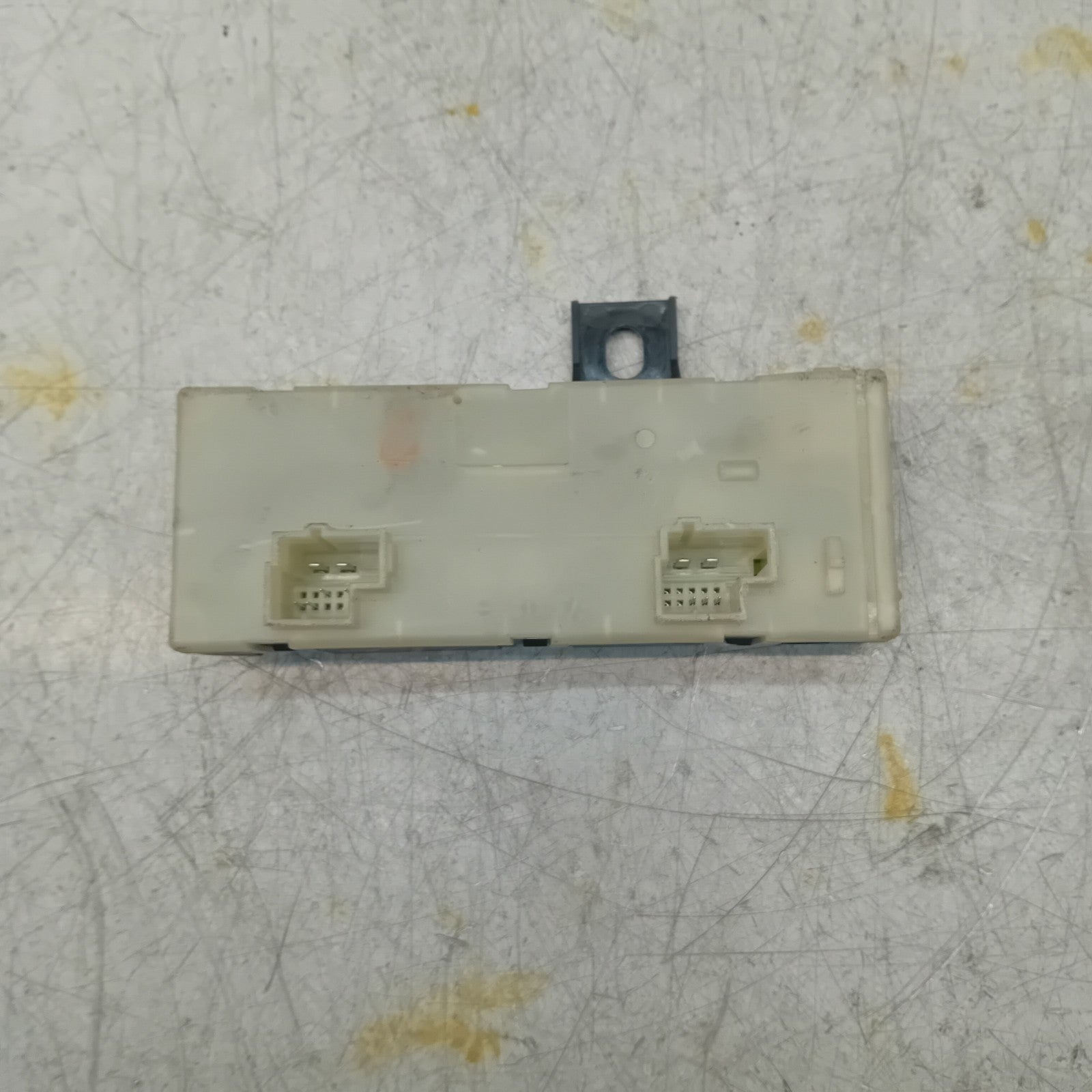MERCEDES BENZ  E-CLASS TAILGATE CONTROL MODULE W213 A2139000814 FM001507