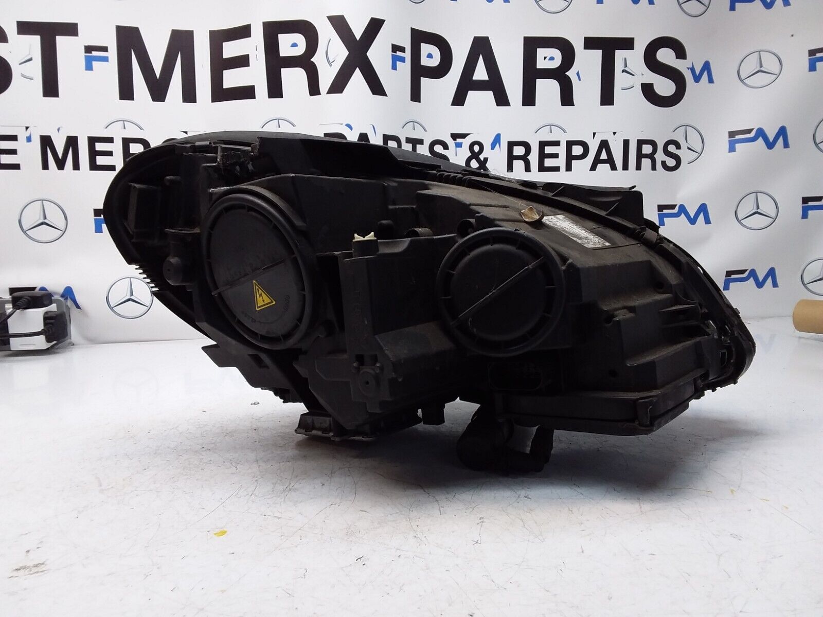 2011 MERCEDES C-CLASS W204 HEADLIGHT PASSENGER NS A2048204539 FMH127