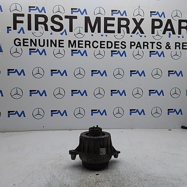 MERCEDES BENZ  C-CLASS W205  ENGINE MOUNT LEFT NS A2052406617 FMR327