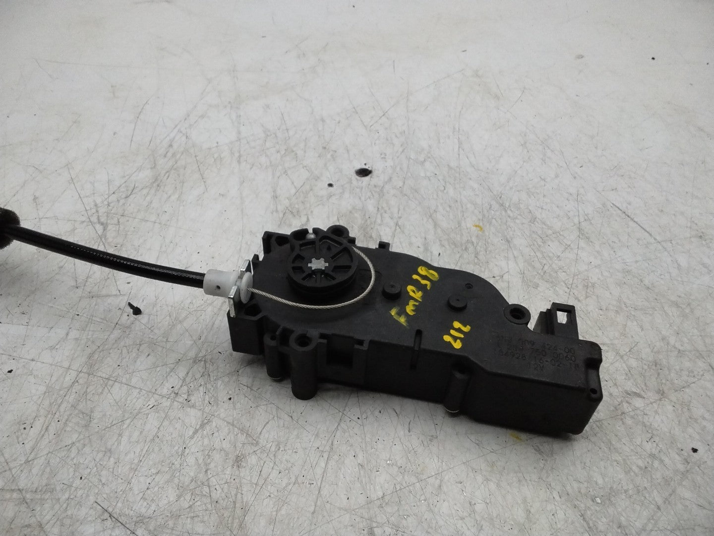 MERCEDES MERCEDES E-CLASS W212 REAR TAILGATE LOCK ACTUATOR  A2047500060 FMR38
