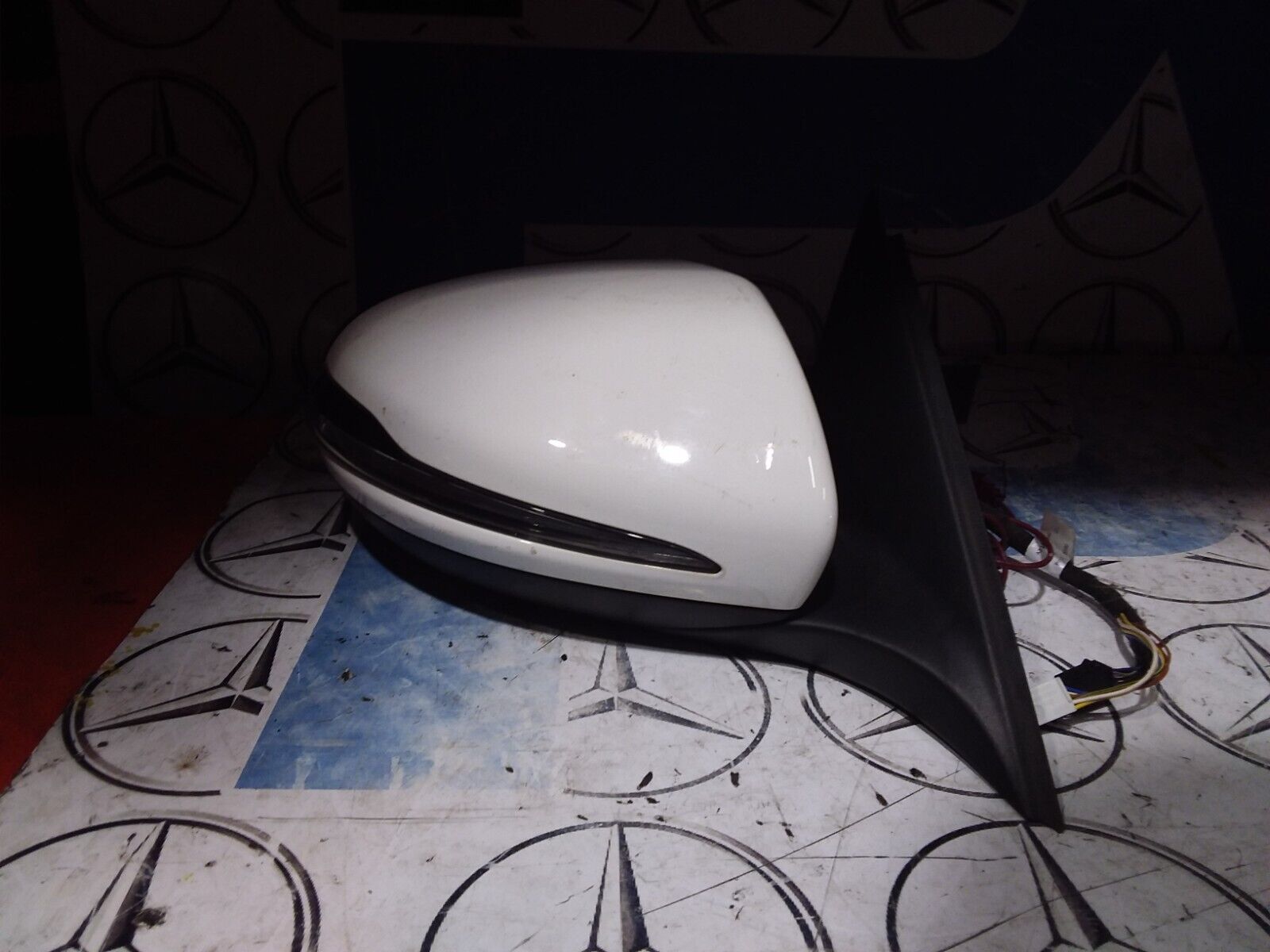 MERCEDES BENZ C Class 2017 W205 Driver Side Wing Mirror A2058104402 WHITE