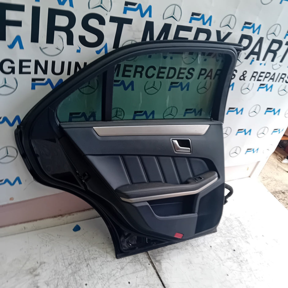 MERCEDES E-CLASS W212 PASSENGER REAR DOOR N/S/R BLACK COMPLETE 2009-16 FMD153