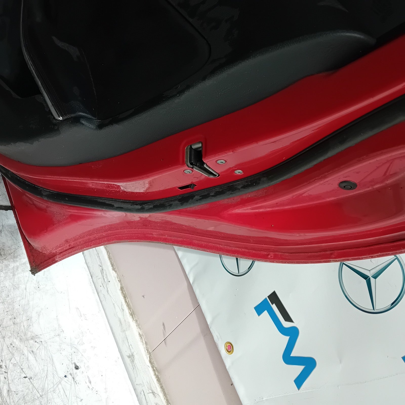 MERCEDES BENZ  A-CLASS W176 DRIVER REAR DOOR OSR RED 2012-18 COMPLETE FMD257