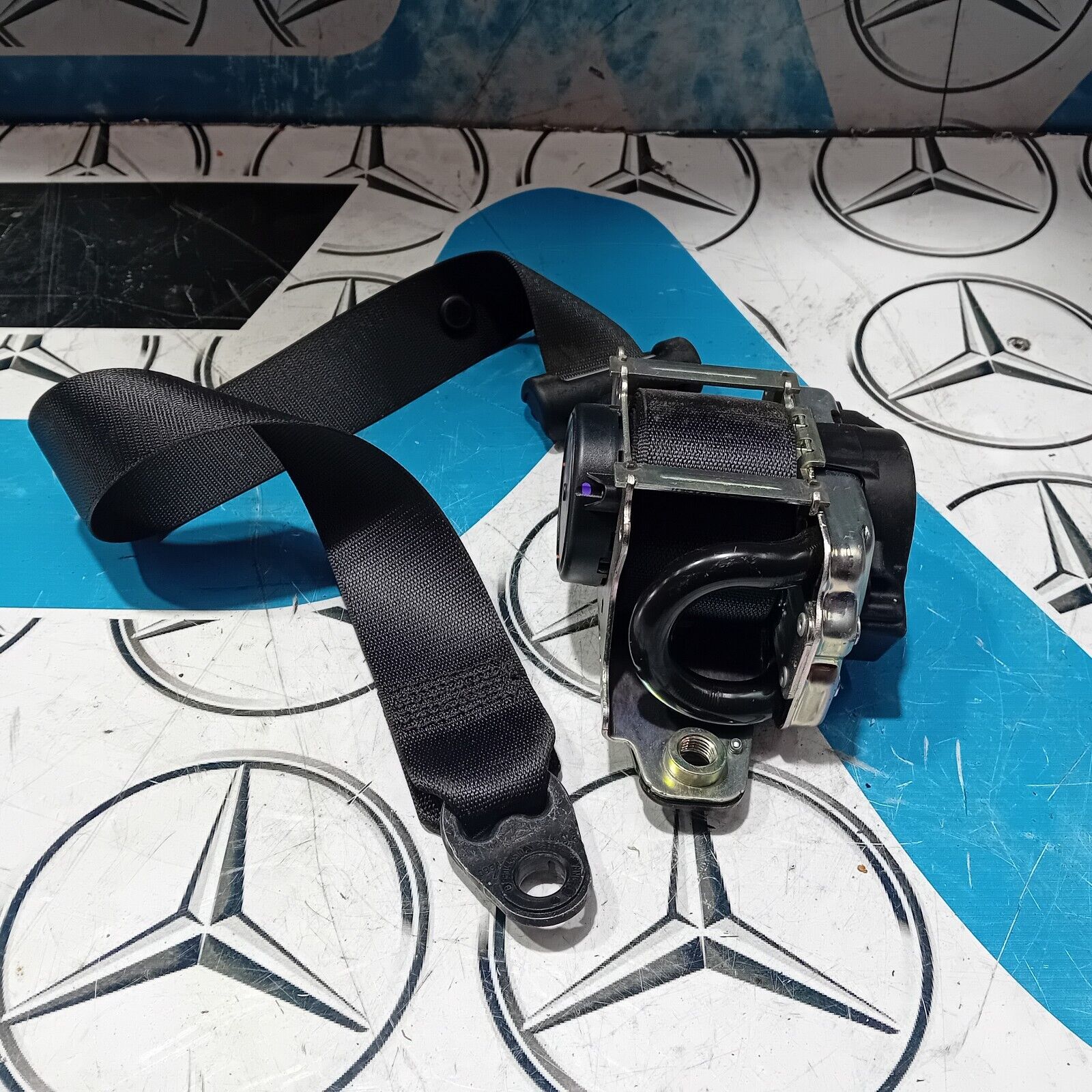 MERCEDES BENZ C CLASS C205 COUPE 2015-2021 FRONT LEFT SEAT BELT A2058601501