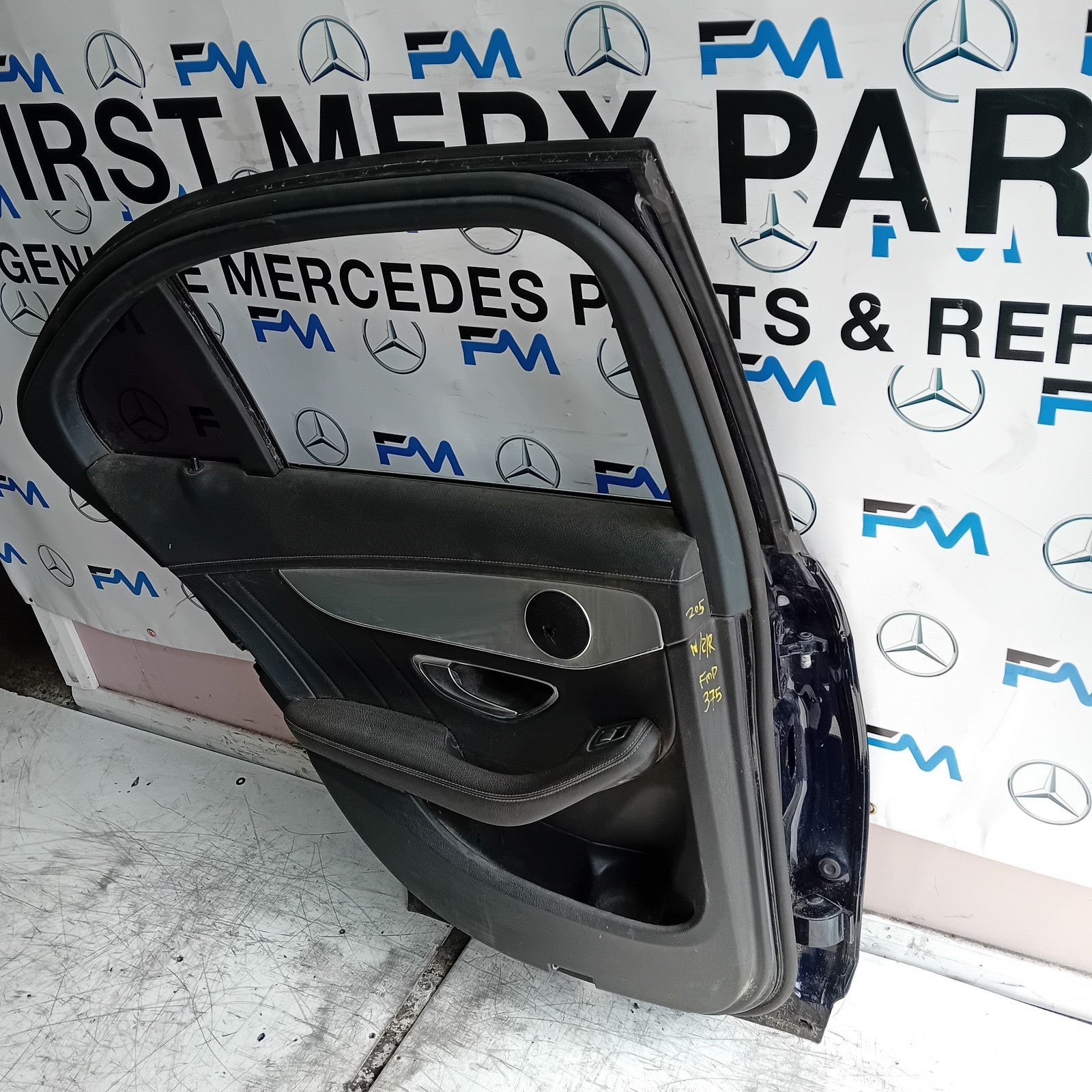 MERCEDES C-CLASS W205 SLN PASSENGER REAR DOOR NSR BLUE 2014 ON COMPLETE FMD375