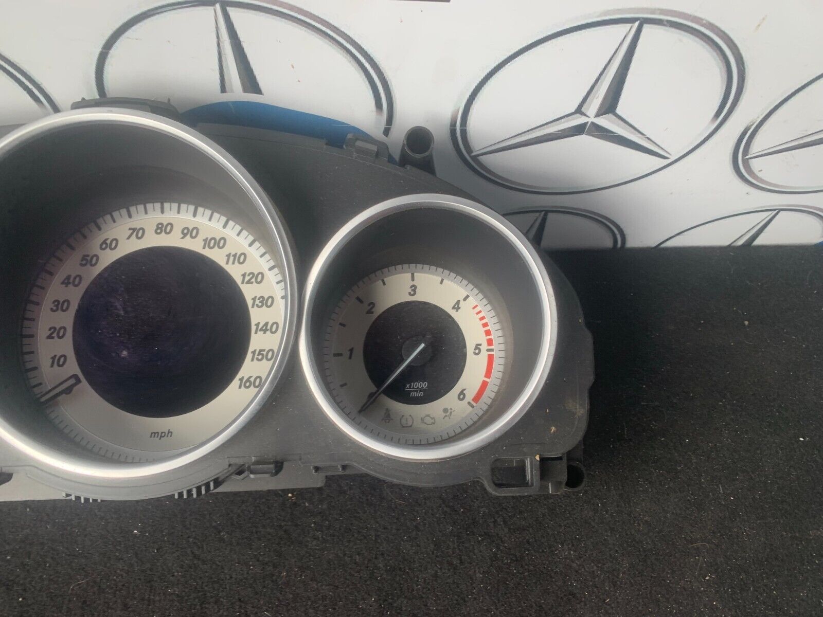 2015 MERCEDES E CLASS 2.1L Diesel Speedometer Speedo Clocks A2129007329
