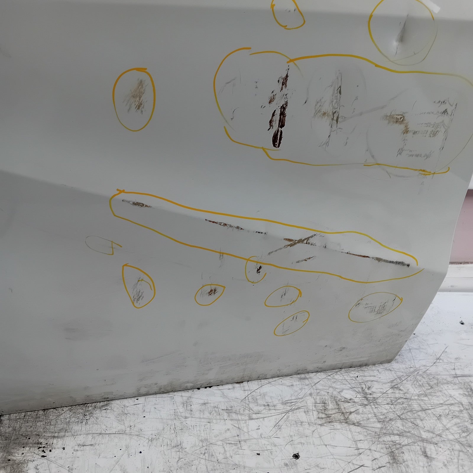 MERCEDES BENZ B-CLASS W246 DRIVER REAR DOOR OSR WHITE 2012-19  COMPLETE FMD203