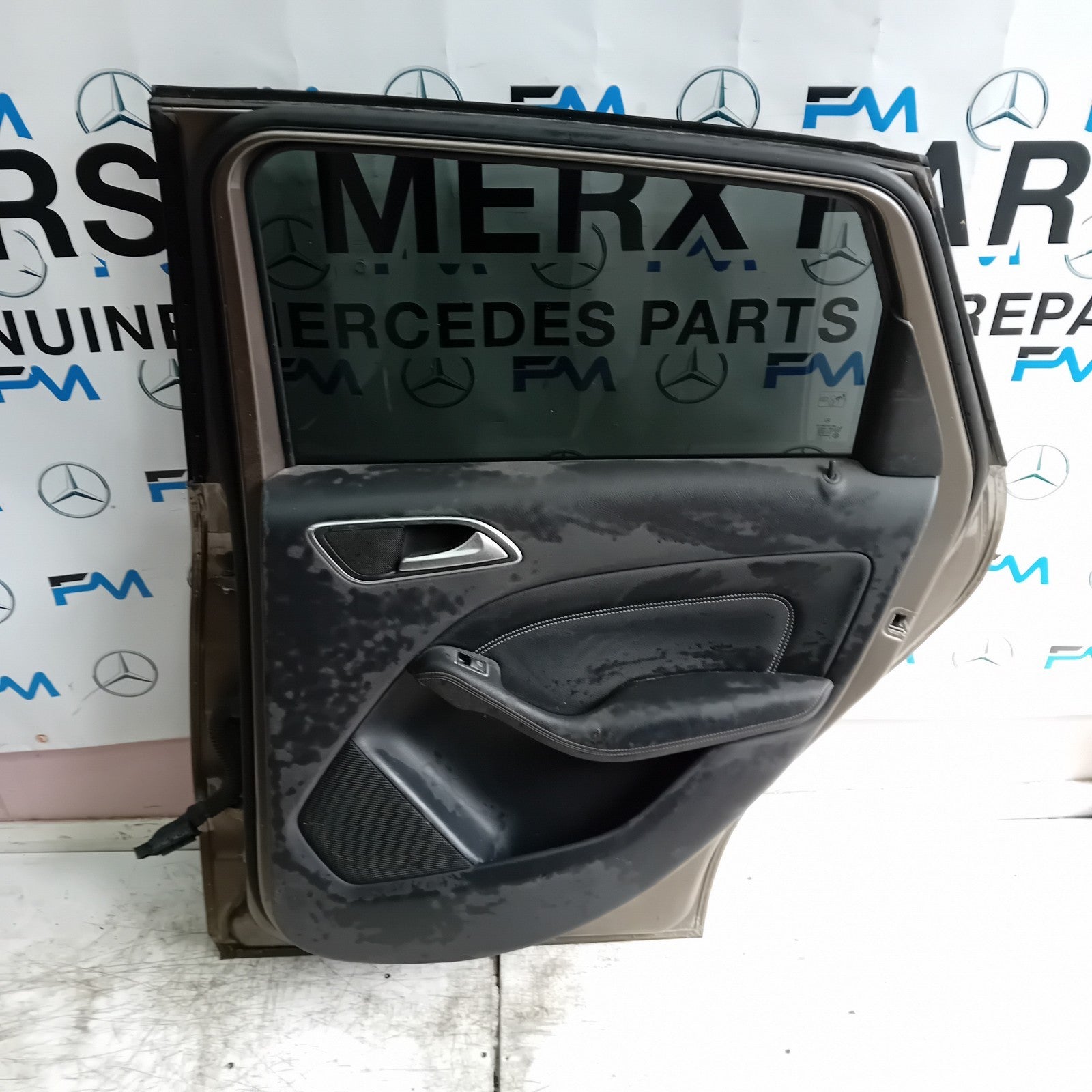 MERCEDES B-CLASS W246 DRIVER REAE DOOR OSR BROWN 2012-19 COMPLETE FMD260