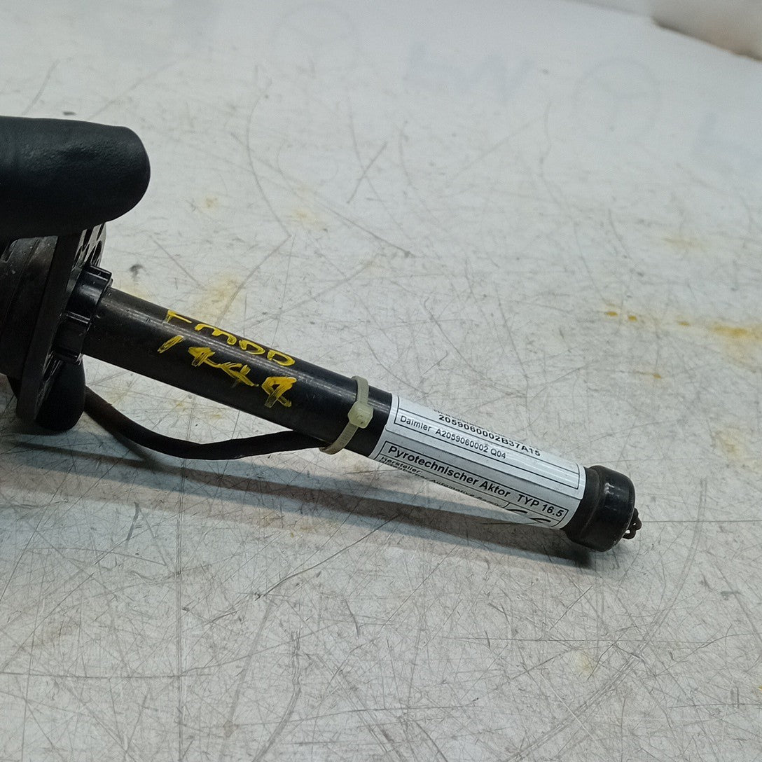 MERCEDES C CLASS W205 BONNET PEDESTRIAN ACTUATOR A2059060002 2017 FM001444