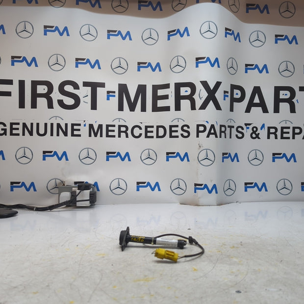 MERCEDES C CLASS W205 BONNET PEDESTRIAN ACTUATOR A2059060002 2014 FM001430