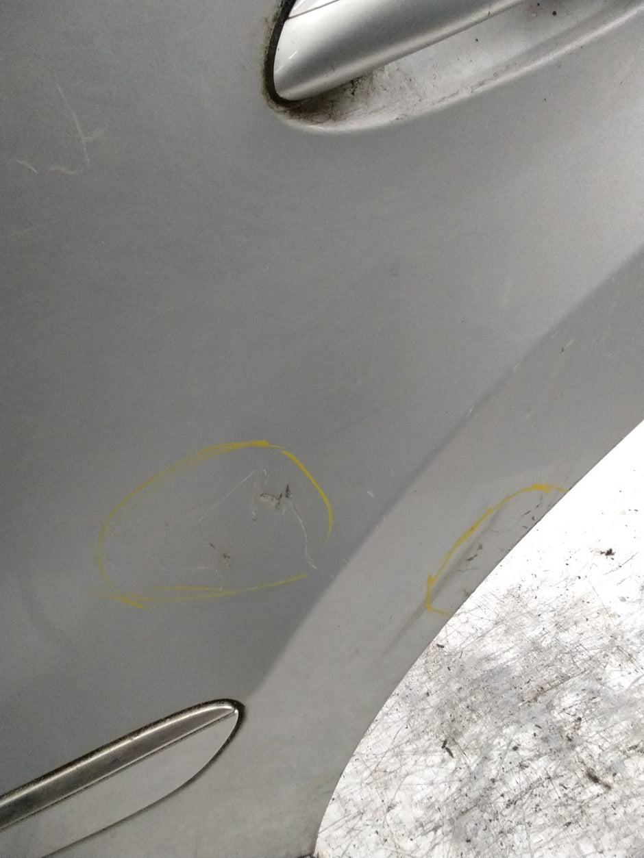 MERCEDES M-CLASS W164  PASSENGER REAR DOOR NSR GREY 2005-11 FMD565