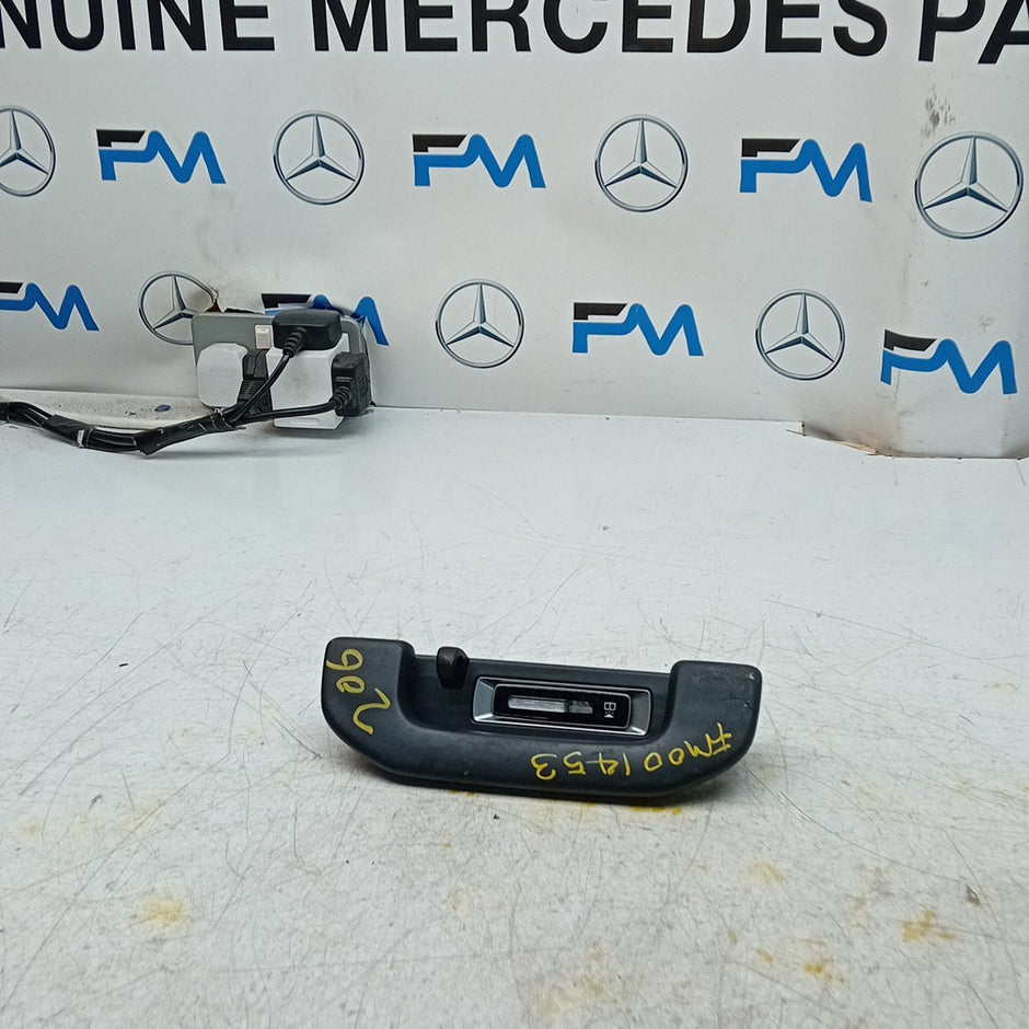 MERCEDES BENZ C-CLASS W206 LEFT PASSENGER ROOF HANDLE A2069067000 BLACK FM001453