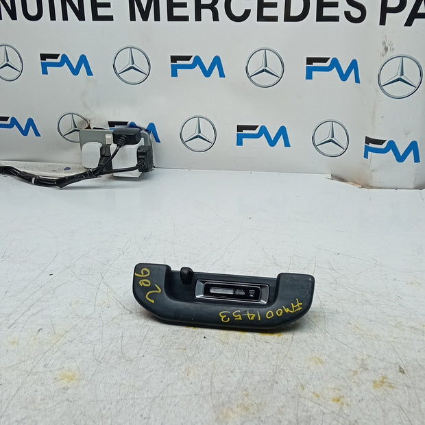 MERCEDES BENZ C-CLASS W206 LEFT PASSENGER ROOF HANDLE A2069067000 BLACK FM001453