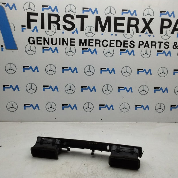 MITSUBISHI OUTLANDER PASSENGER SIDE DASH AIR VENT 8055A056YA FMR48