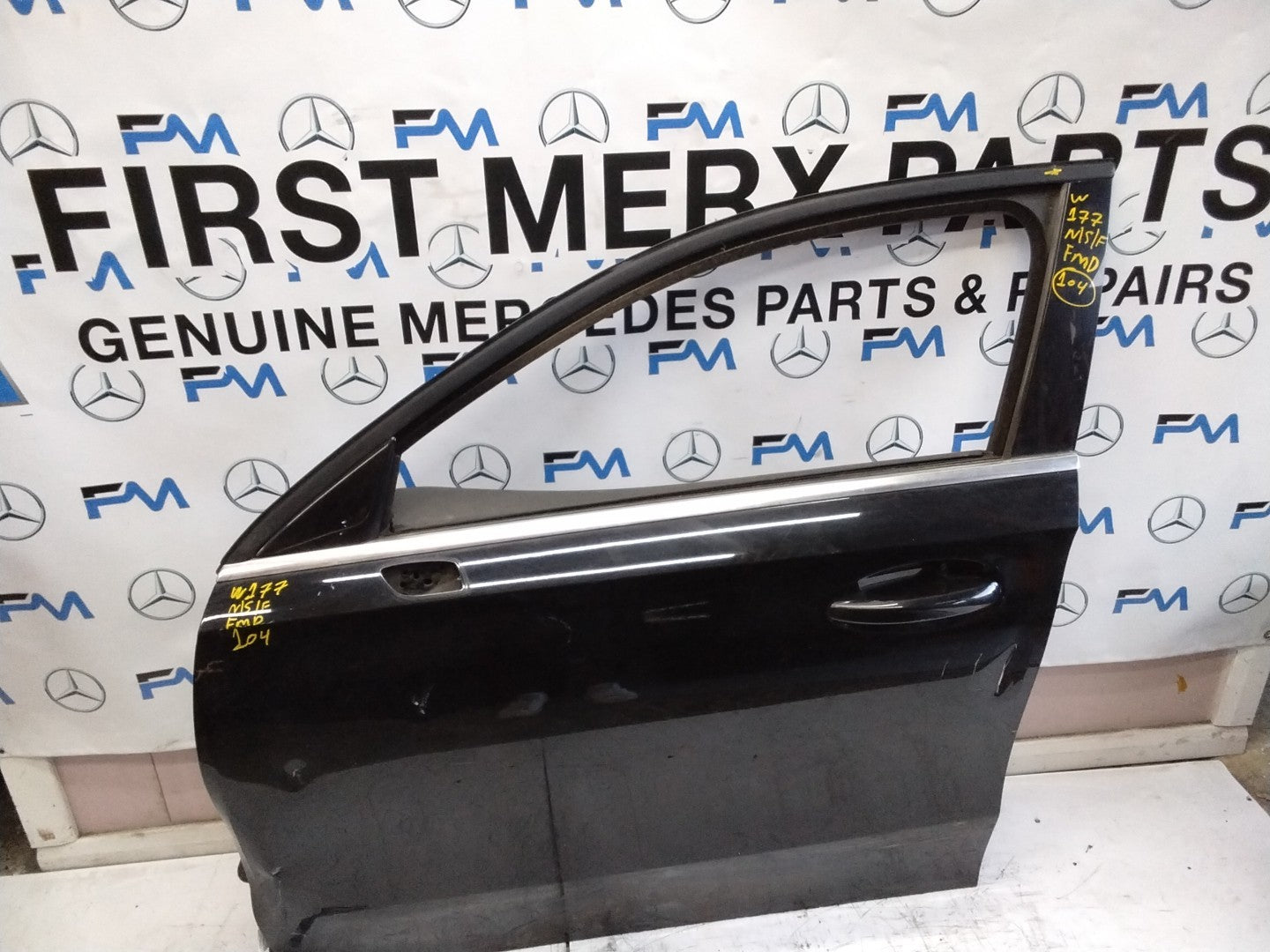 MERCEDES A-CLASS W177 PASSENGER SIDE FRONT DOOR N/S/F COMPLETE BLACK FMD104