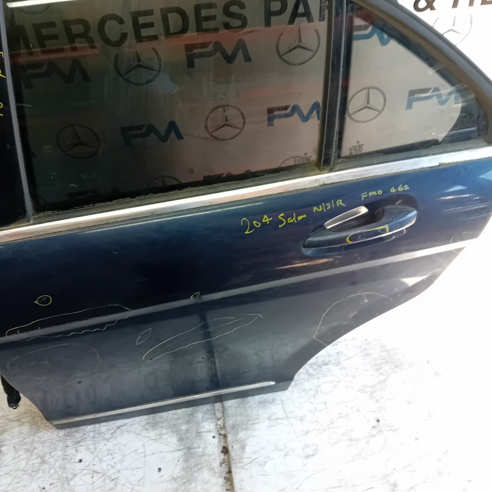 MERCEDES C-CLASS W204 SLN PASSENGER REAR DOOR NSR BLUE 2008-14 COMPLETE FMD462