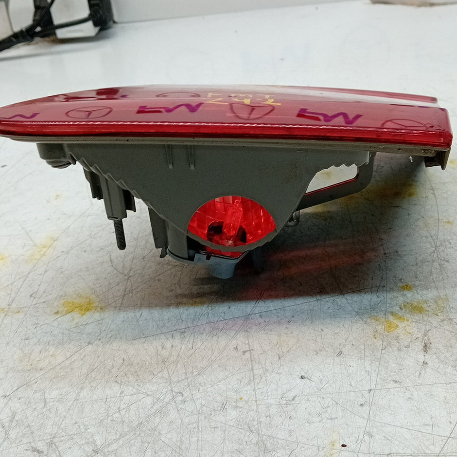 MERCEDES B-CLASS W246 DRIVER RIGHT INNER REAR TAIL LIGHT A2469066400 2012 FMT292