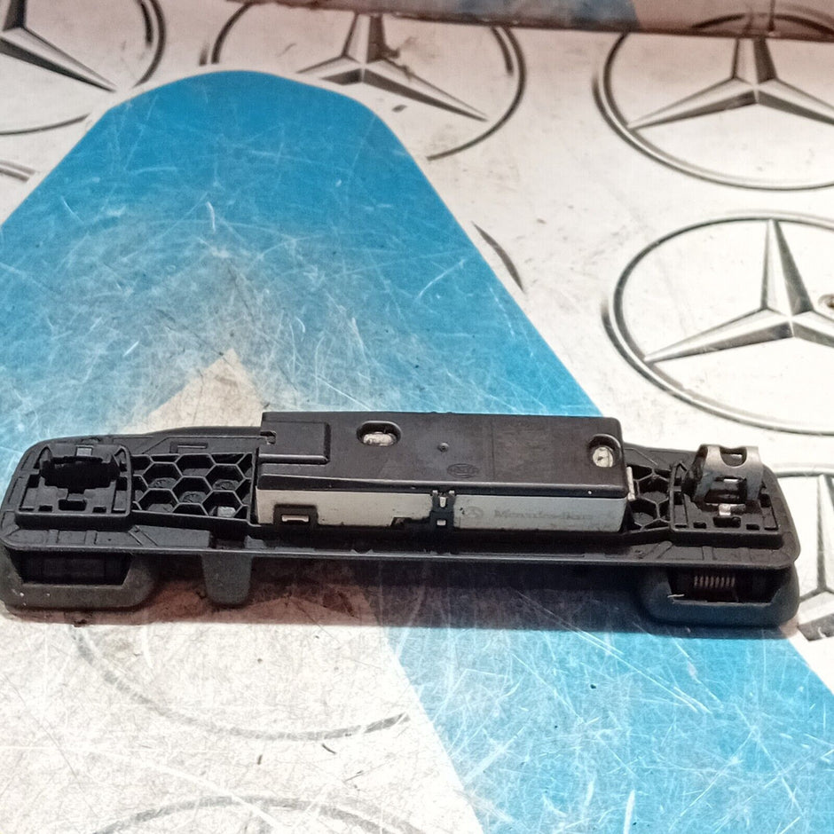 2016 MERCEDES E CLASS E220 W213 REAR LEFT SIDE INTERIOR ROOF HANDLE WITH LIGHT