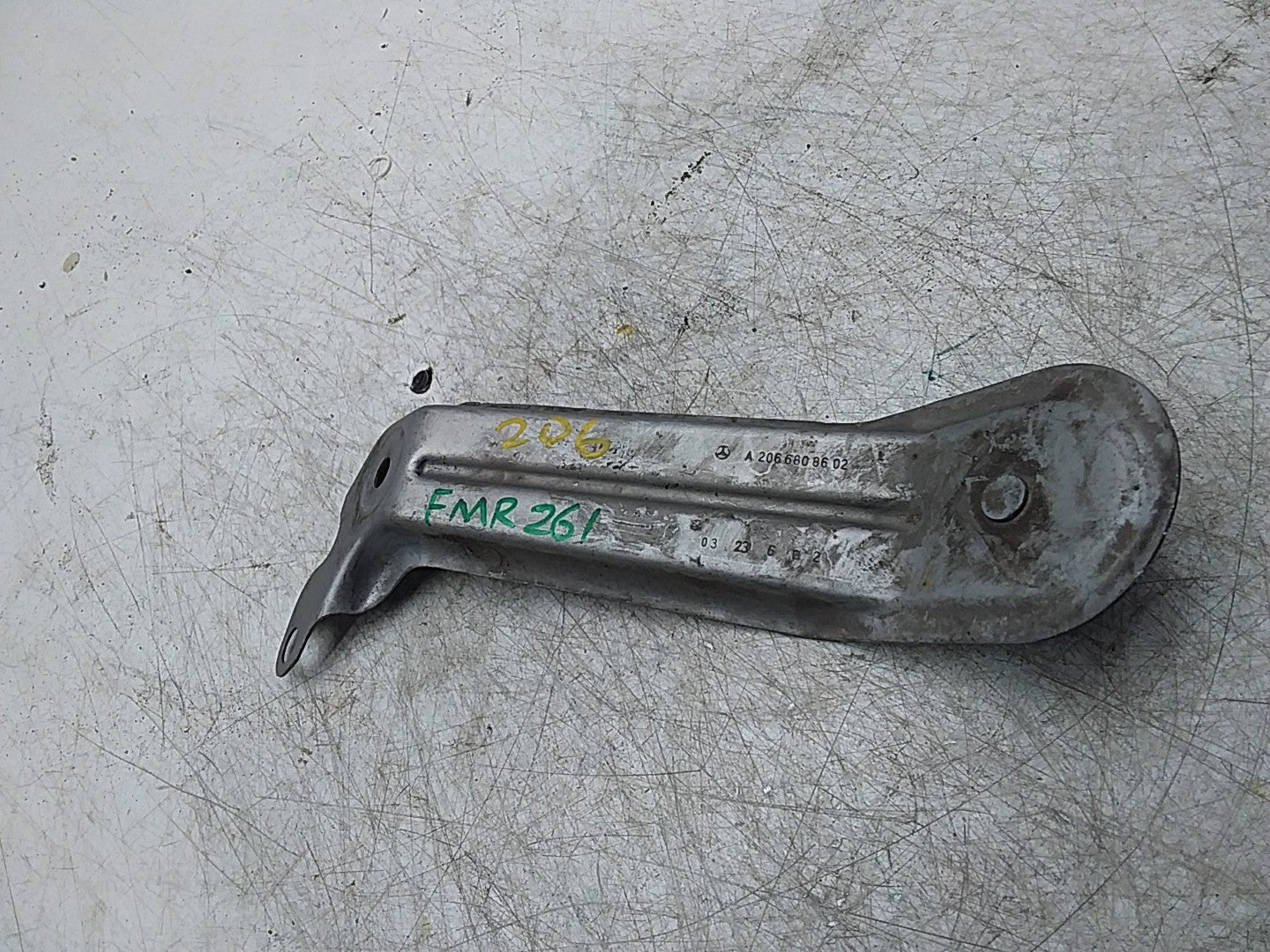 MERCEDES C-CLASS W206 REAR RIGHT BUMPER BRACKET A2066808602 FMR261
