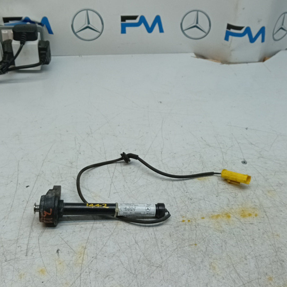 MERCEDES E CLASS W213 BONNET PEDESTRIAN ACTUATOR A2139062201 2017 FM001442