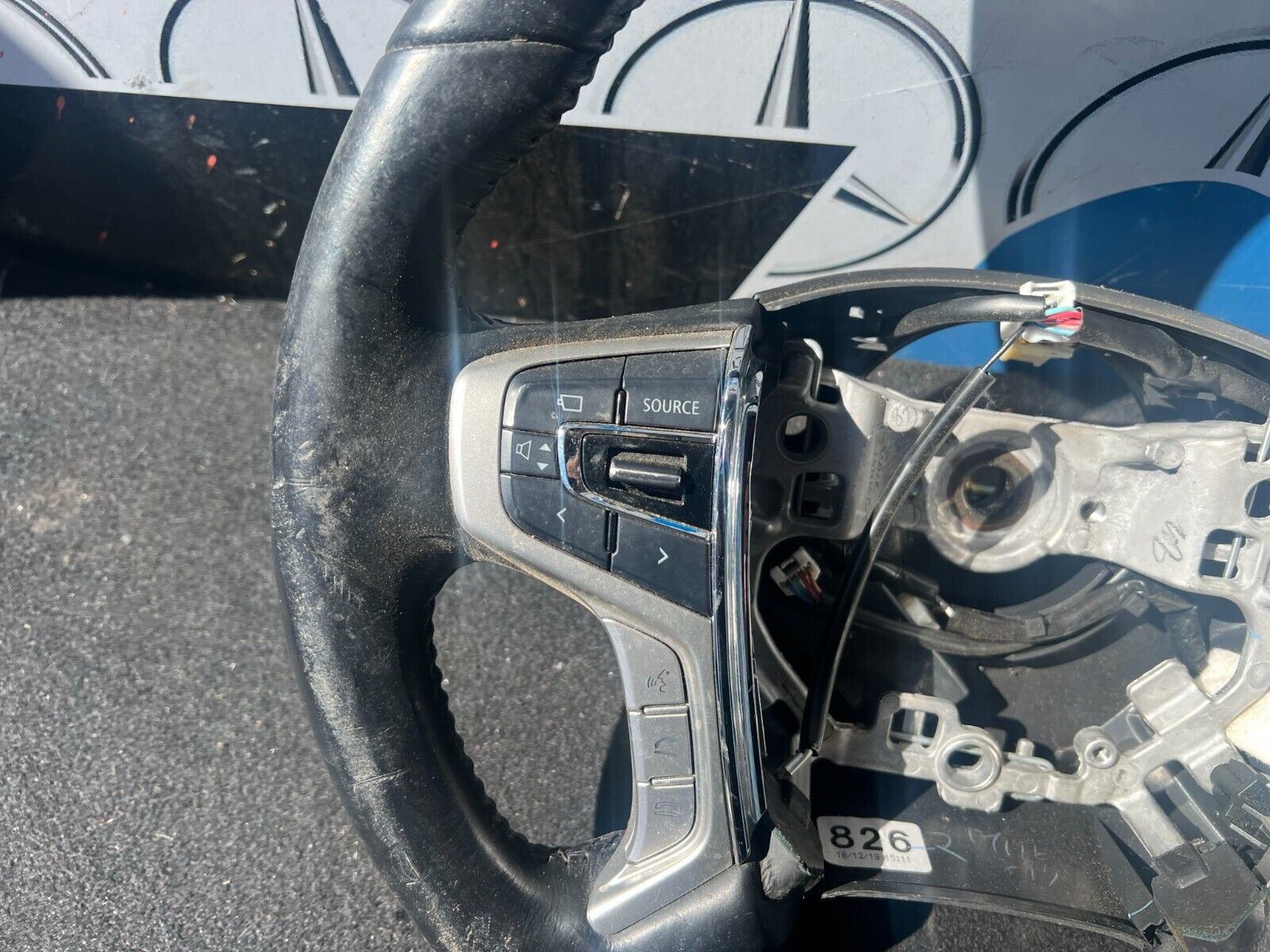 MITSUBISHI OUTLANDER MULTIFUNCTIONAL STEERING WHEEL 4400A826 MK3 2012 - 2021