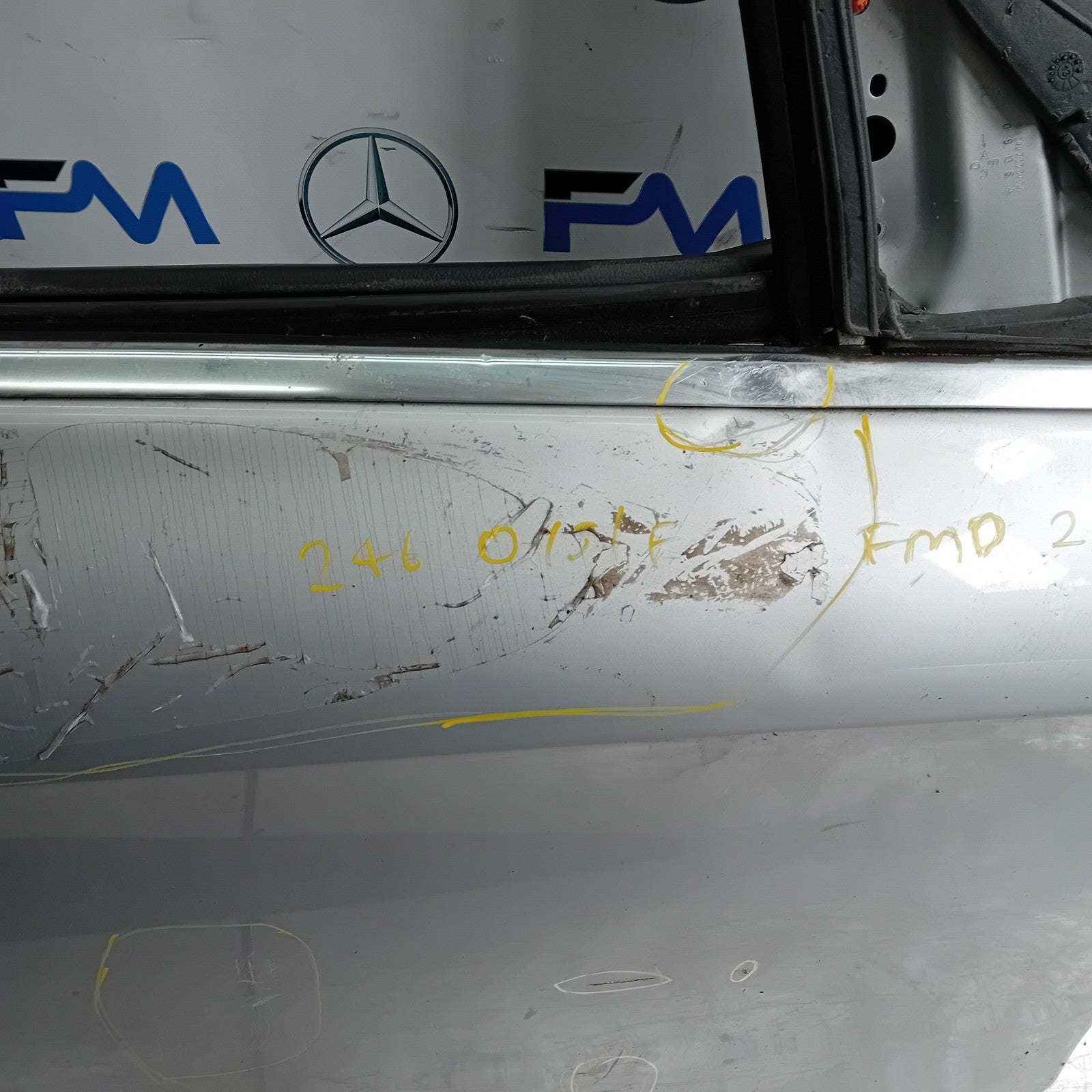 MERCEDES B-CLASS W246 DRIVER FRONT DOOR OSF SILVER  2012-19 COMPLETE FMD259
