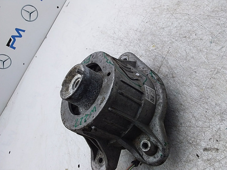 MERCEDES BENZ  S-CLASS W222  ENGINE MOUNT LEFT NS A2222407517 FMR326 (DAMAGED)