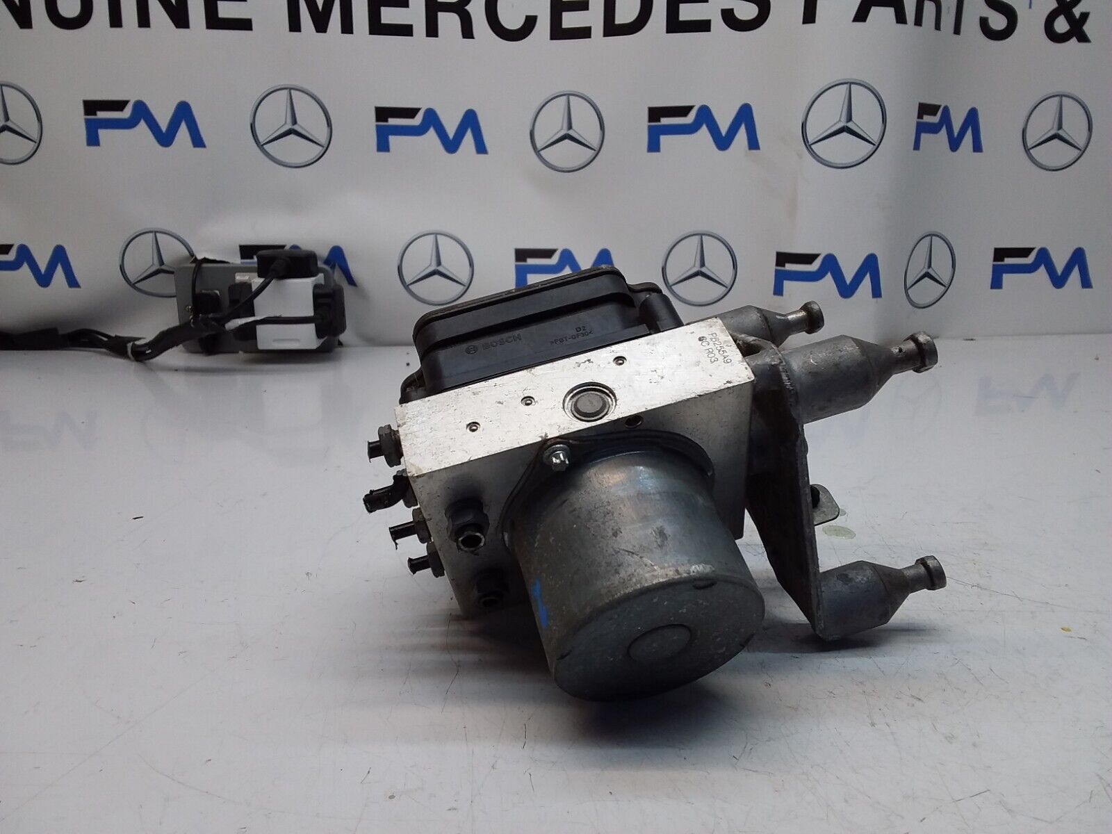 MERCEDES E-CLASS W212 ABS PUMP MODULE CONTROL UNIT A2124310000 FM00419