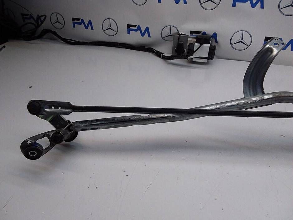 MERCEDES GLC WIPER MOTOR & LINKAGE FRONT A2538205600 W253 2015-2022 FM00193