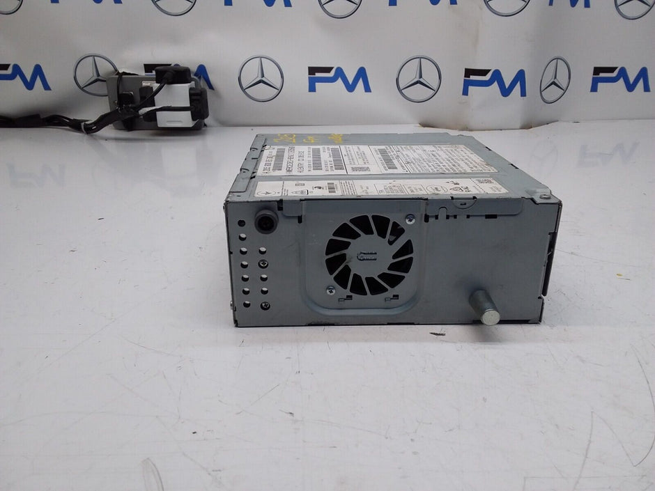 MERCEDES - BENZ E - CLASS W205 2017 RADIO SAT NAV HEAD UNIT  A2059009530 FM00303