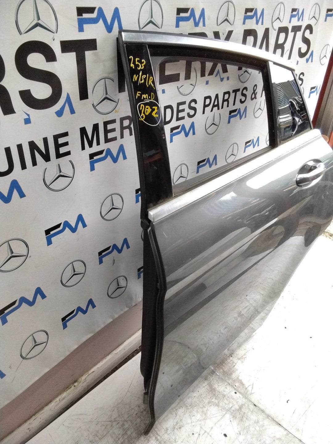 MERCEDES GLC C253  PASSENGER REAR DOOR NSR GREY 2016-22  COMPLETE FMD302