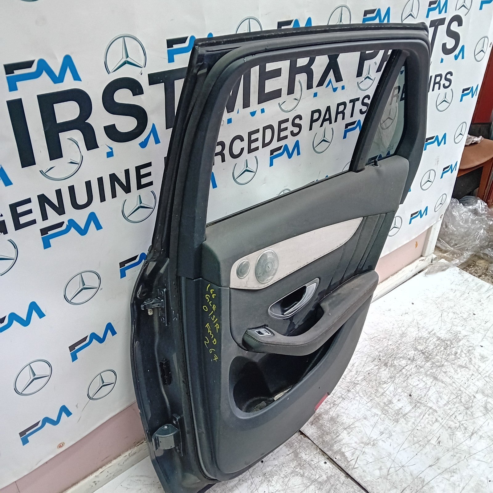 MERCEDES BENZ GLE W166 DRIVER REAR DOOR OSR GREY 2015-19 COMPLETE FMD267